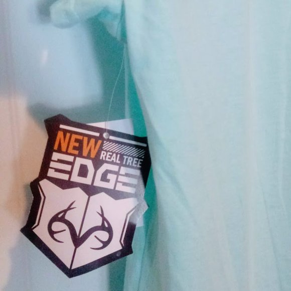 ππ²4/$20. RealTree Edge CAMO Aqua T-Shirt Top, L - Picture 6 of 7